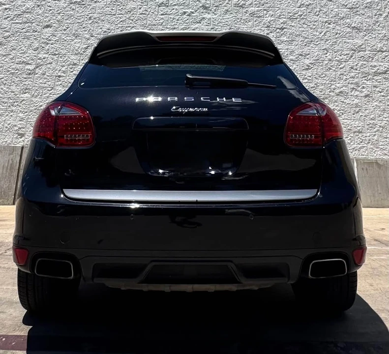 2014 Porsche 958 Cayenne - Image 8 of 20