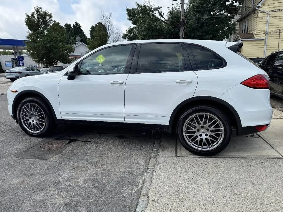 2014 Porsche 958 Cayenne - Image 10 of 20