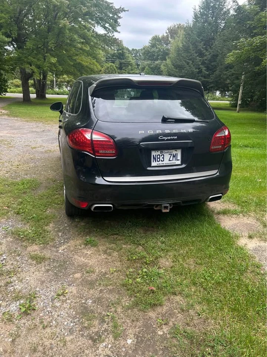 2014 Porsche 958 Cayenne - Image 2 of 6