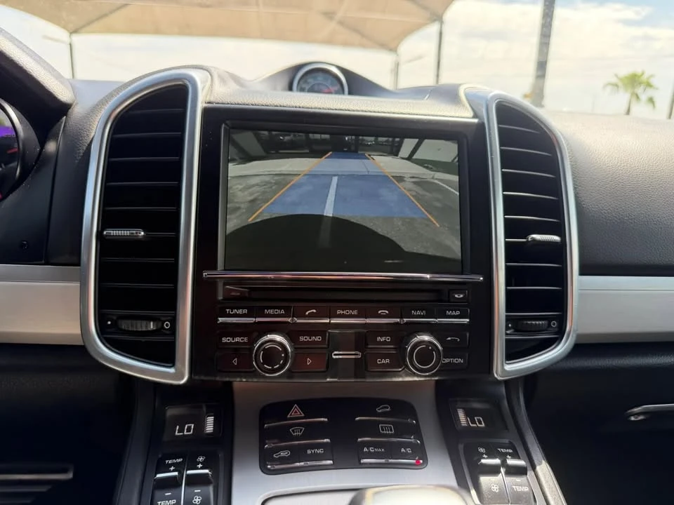 2014 Porsche 958 Cayenne - Image 18 of 19