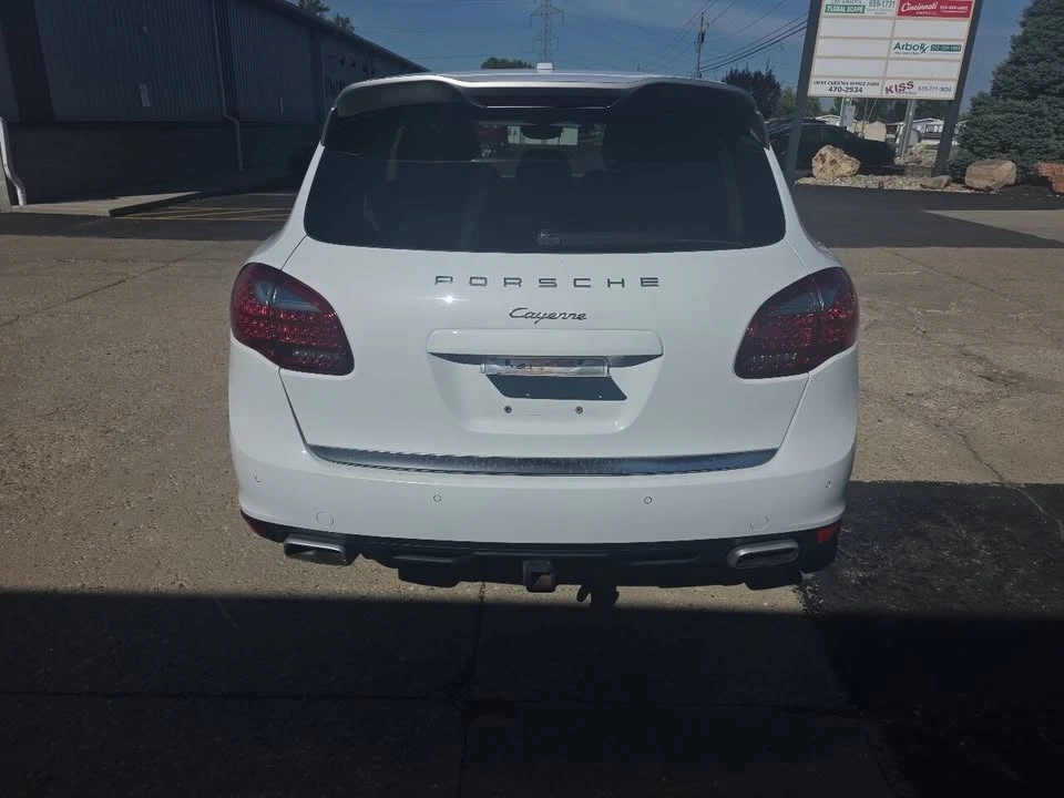 2014 Porsche 958 Cayenne - Image 9 of 20