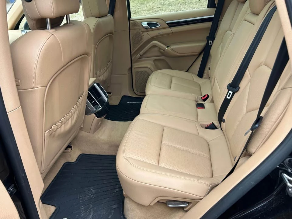 2014 Porsche 958 Cayenne - Image 10 of 14