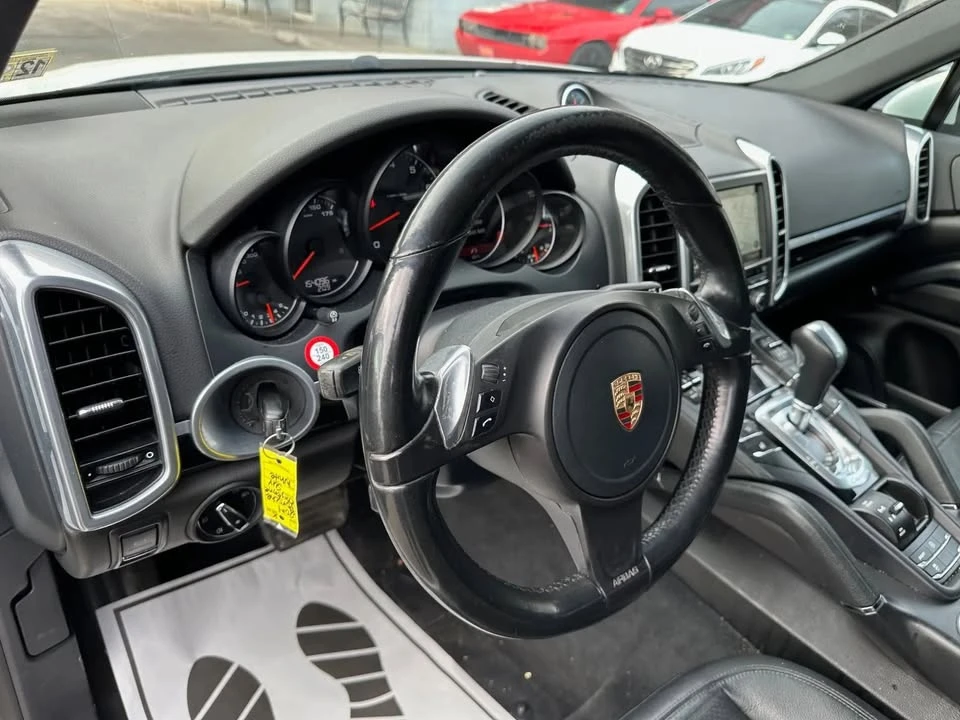 2014 Porsche 958 Cayenne - Image 7 of 20