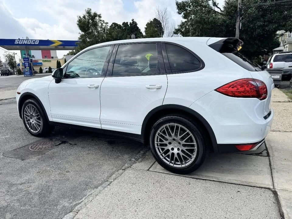2014 Porsche 958 Cayenne - Image 11 of 20