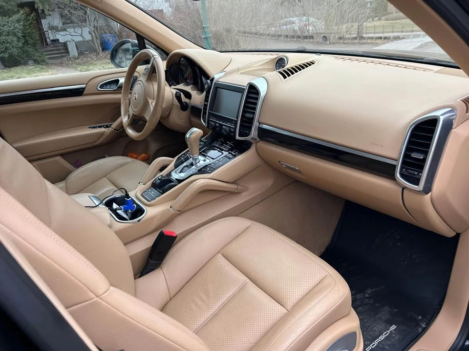 2014 Porsche 958 Cayenne - Image 13 of 14