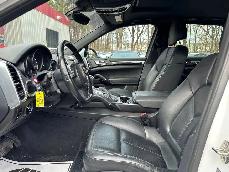 2014 Porsche 958 Cayenne - Image 8 of 20