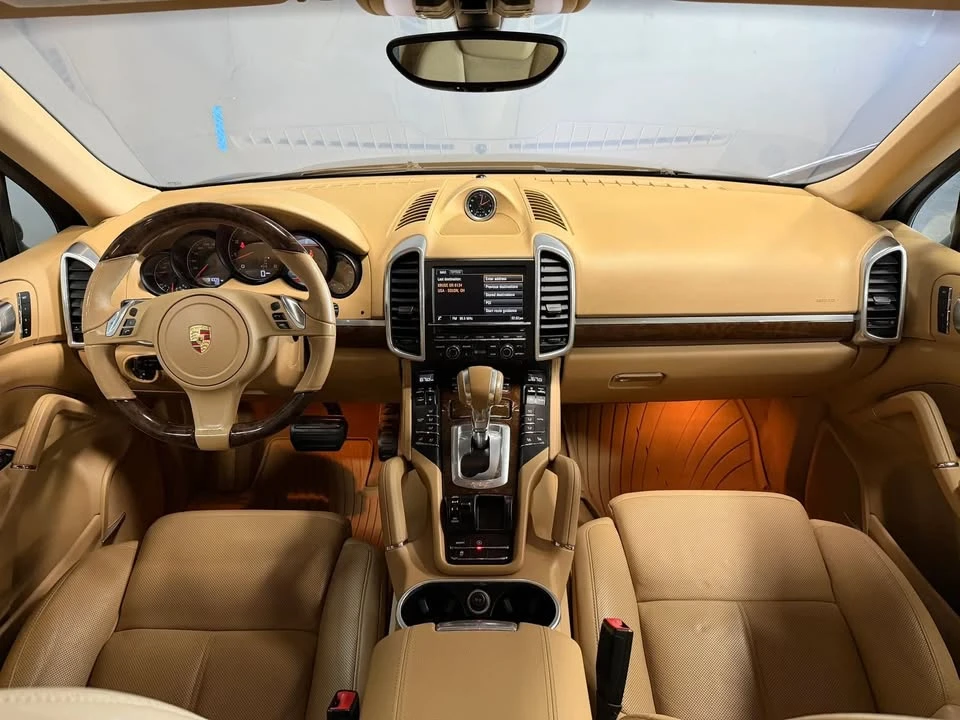 2014 Porsche 958 Cayenne - Image 9 of 20