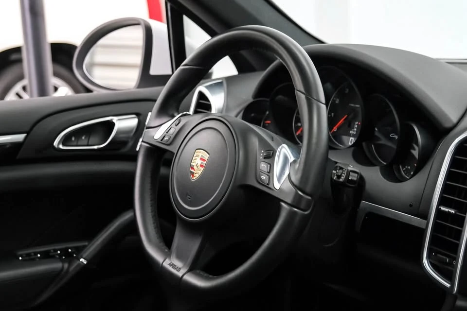 2014 Porsche 958 Cayenne - Image 15 of 20