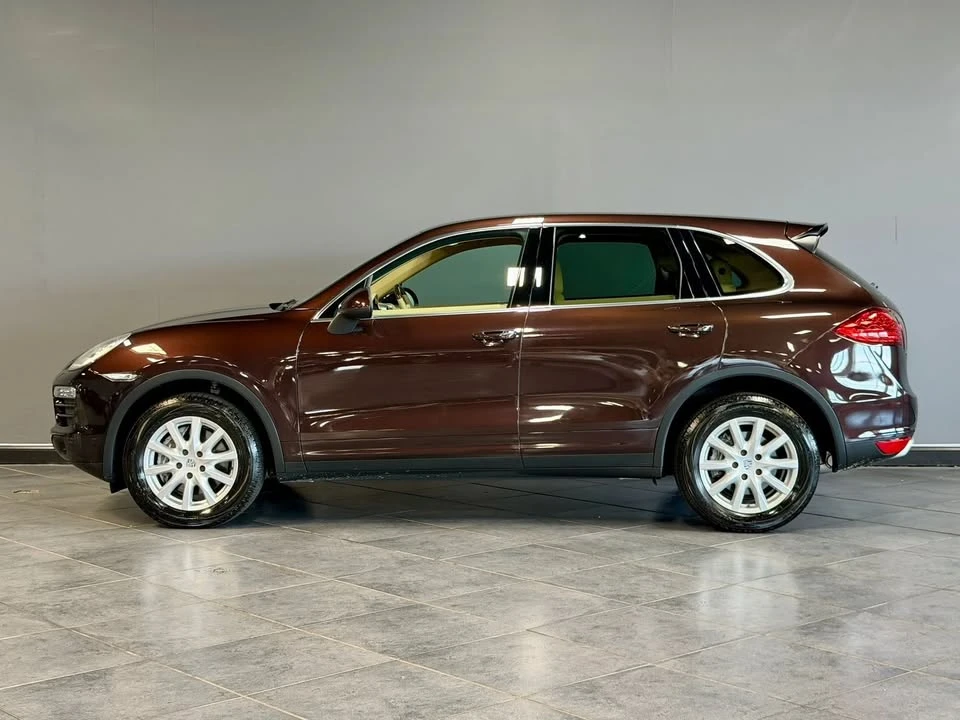 2014 Porsche 958 Cayenne - Image 8 of 20