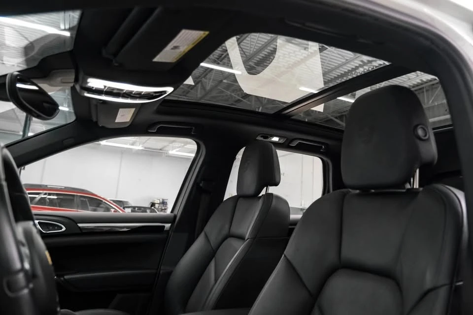 2014 Porsche 958 Cayenne - Image 4 of 20