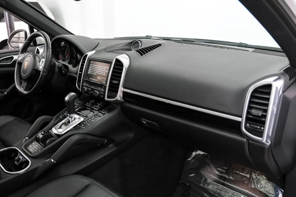 2014 Porsche 958 Cayenne - Image 13 of 20