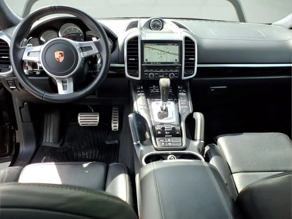 2014 Porsche 958 Cayenne - Image 13 of 20