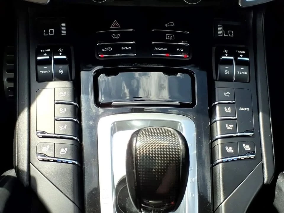 2014 Porsche 958 Cayenne - Image 19 of 20