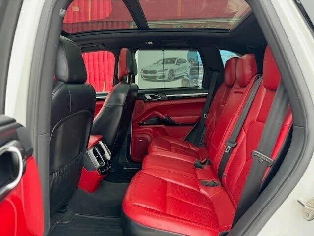 2014 Porsche 958 Cayenne - Image 13 of 20