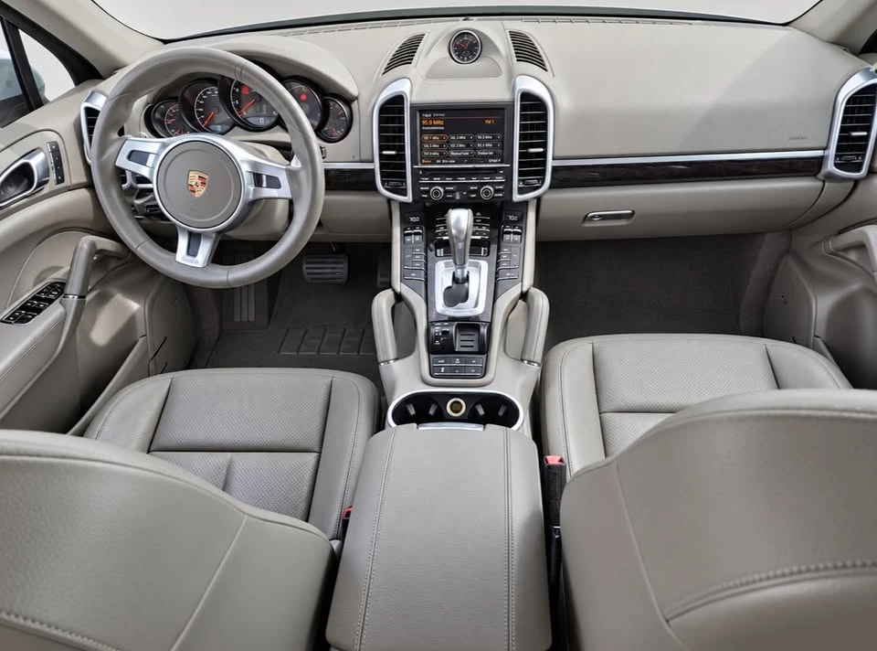 2014 Porsche 958 Cayenne - Image 6 of 8
