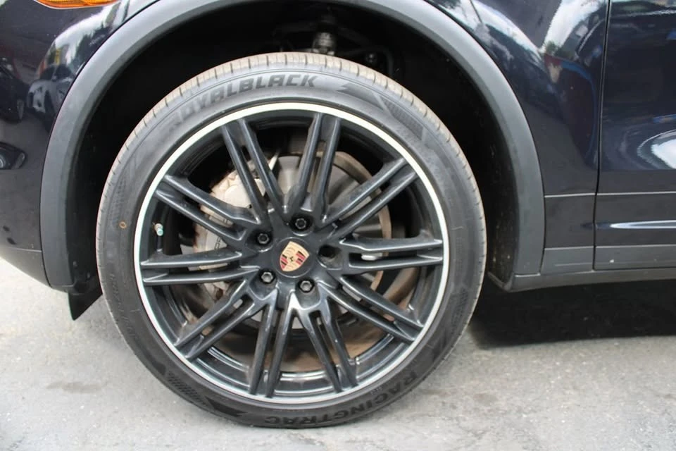 2014 Porsche 958 Cayenne - Image 4 of 18