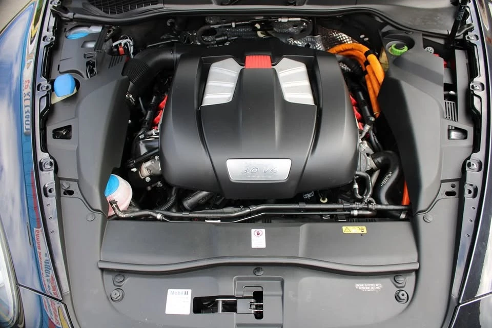 2014 Porsche 958 Cayenne - Image 5 of 18