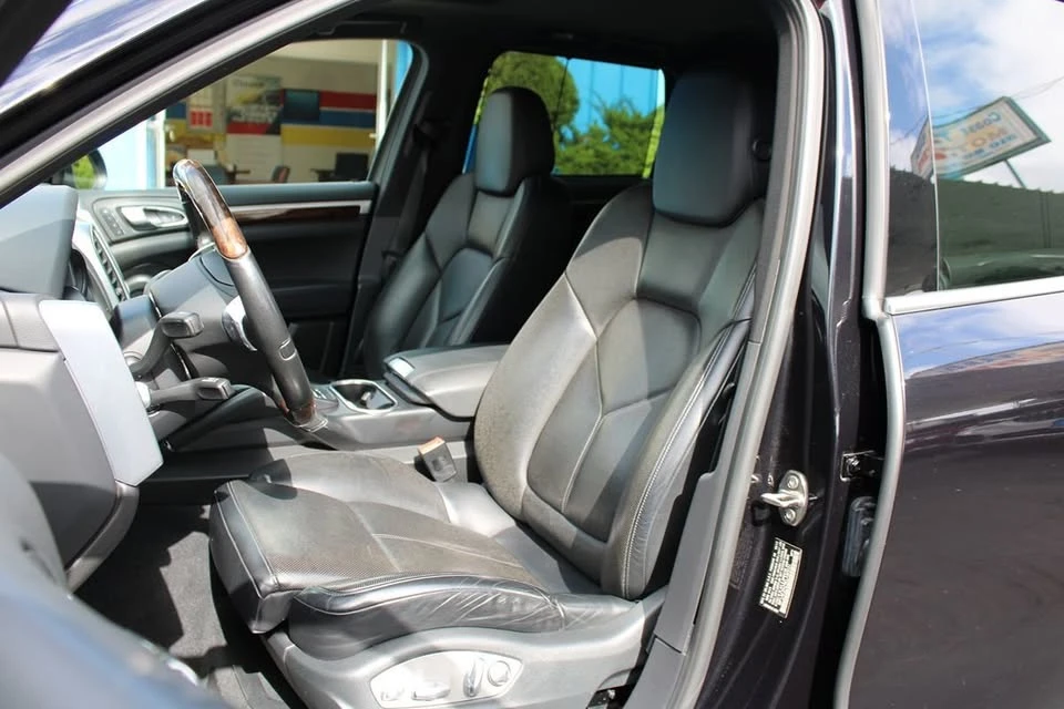 2014 Porsche 958 Cayenne - Image 8 of 18