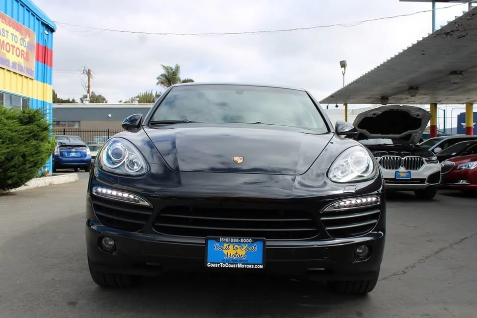 2014 Porsche 958 Cayenne - Image 2 of 18