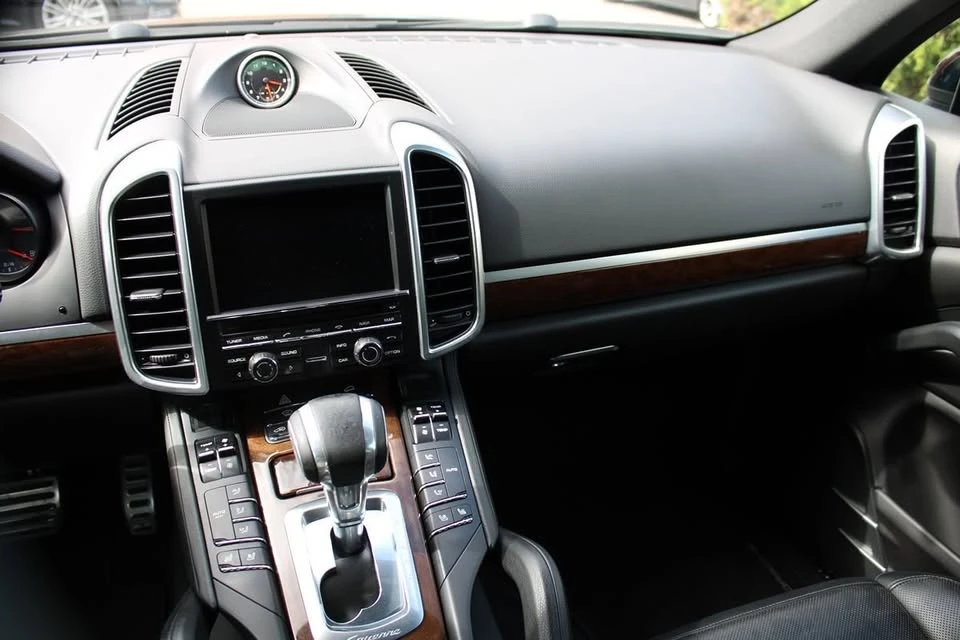 2014 Porsche 958 Cayenne - Image 11 of 18