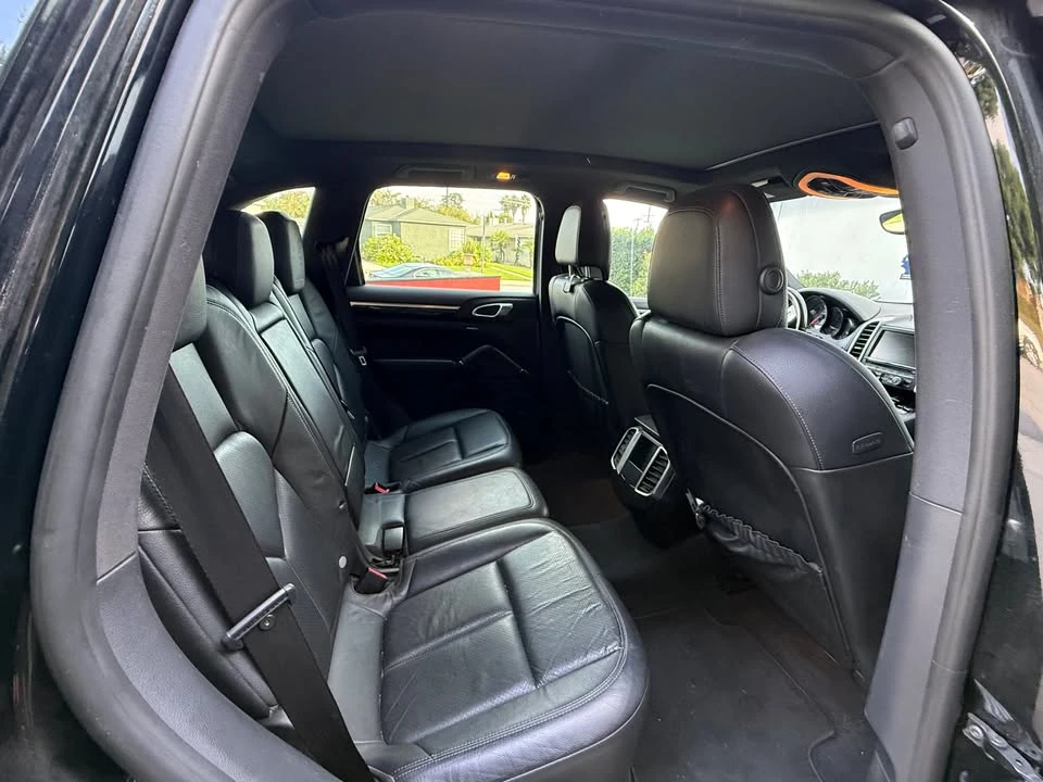2014 Porsche 958 Cayenne - Image 17 of 18