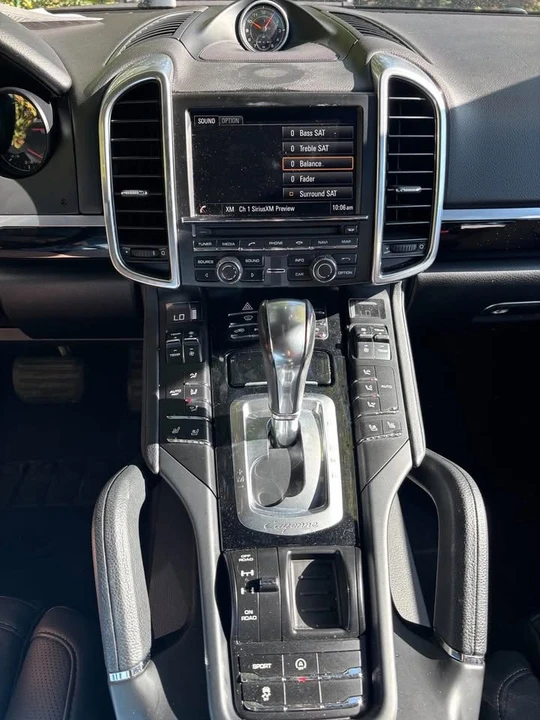 2014 Porsche 958 Cayenne - Image 6 of 11