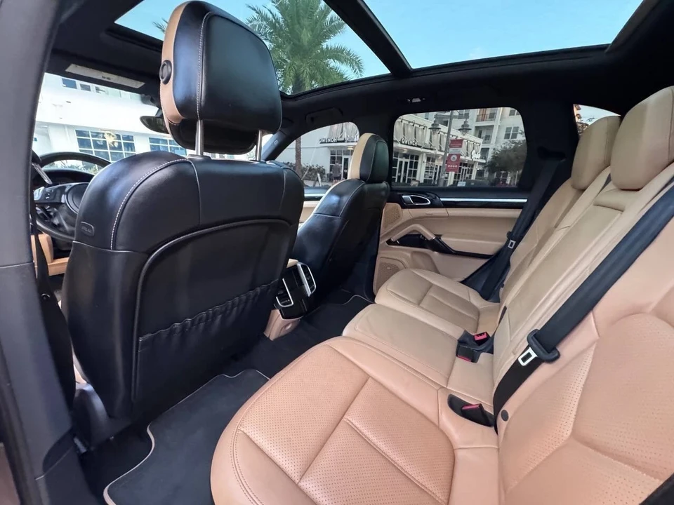 2014 Porsche 958 Cayenne - Image 17 of 21