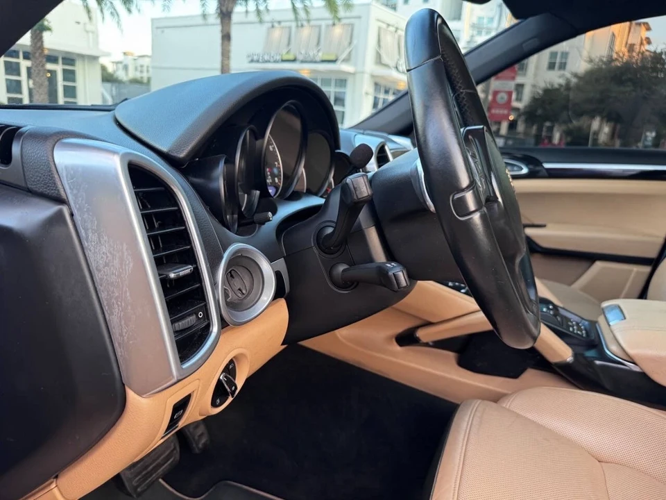 2014 Porsche 958 Cayenne - Image 15 of 21