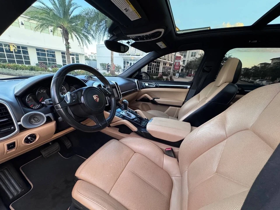 2014 Porsche 958 Cayenne - Image 16 of 21