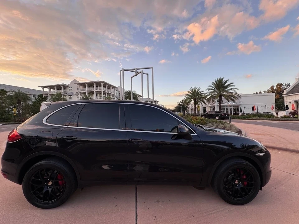 2014 Porsche 958 Cayenne - Image 10 of 21