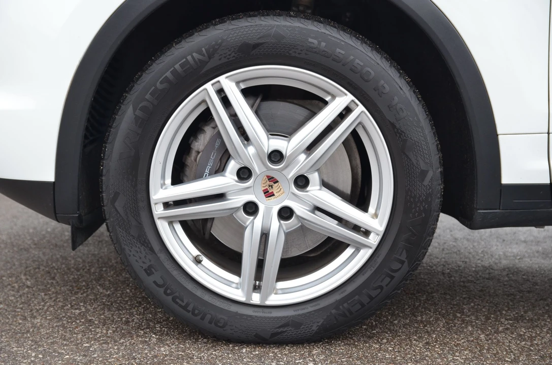 2014 Porsche 958 Cayenne Diesel - Image 7 of 14