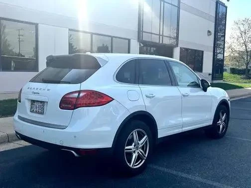 2014 Porsche 958 Cayenne - Image 3 of 10