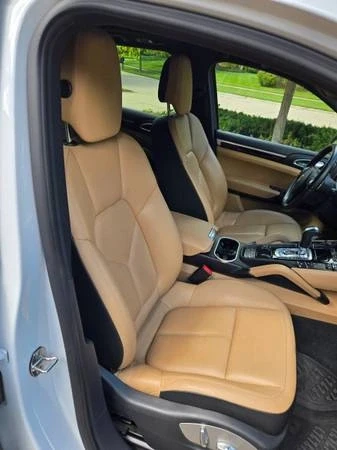 2014 Porsche 958 Cayenne - Image 15 of 17
