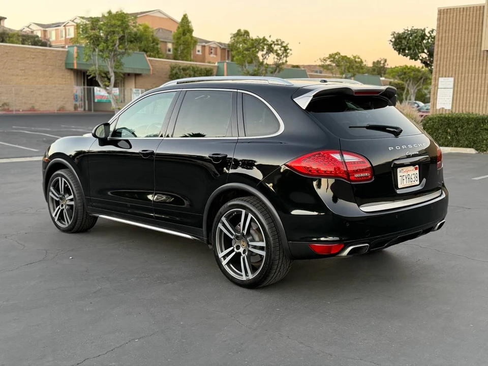 2014 Porsche 958 Cayenne - Image 4 of 14