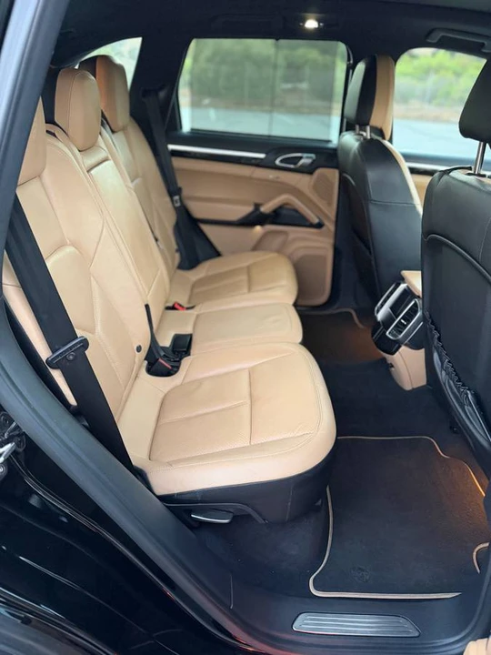 2014 Porsche 958 Cayenne - Image 8 of 14