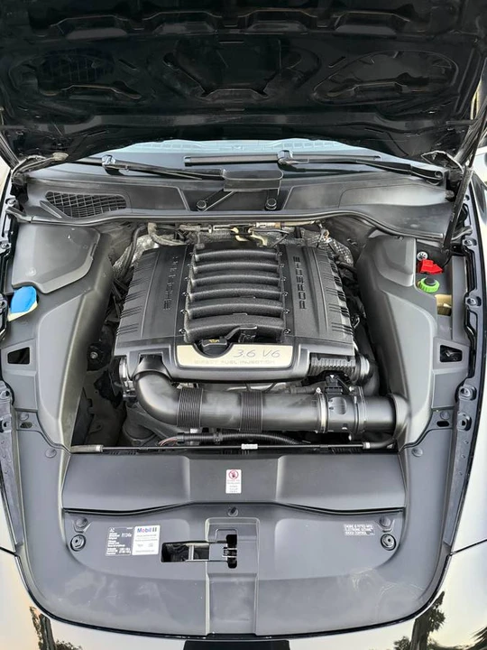 2014 Porsche 958 Cayenne - Image 13 of 14