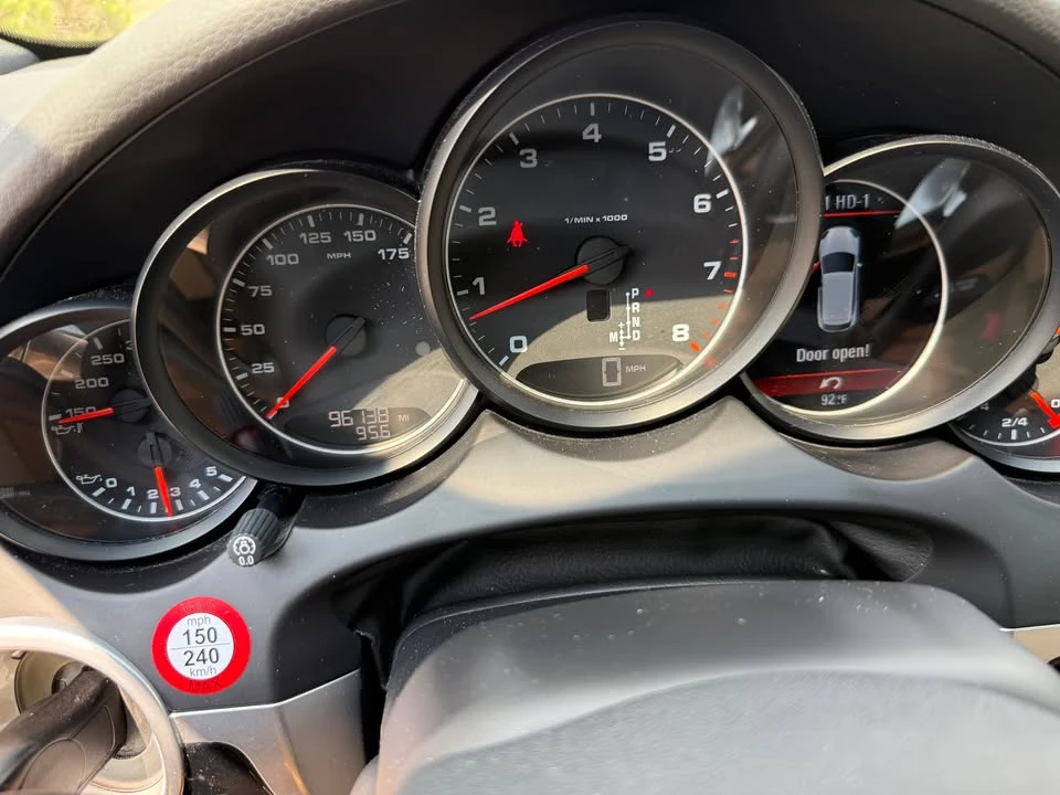 2014 Porsche 958 Cayenne - Image 13 of 16