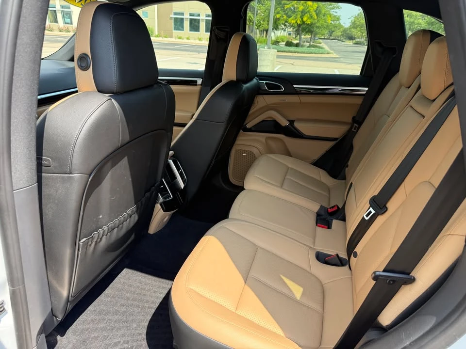 2014 Porsche 958 Cayenne - Image 14 of 16