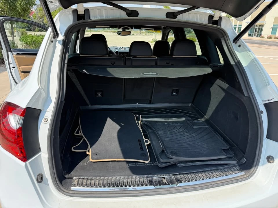 2014 Porsche 958 Cayenne - Image 15 of 16