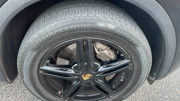 2014 Porsche 958 Cayenne - Image 8 of 21