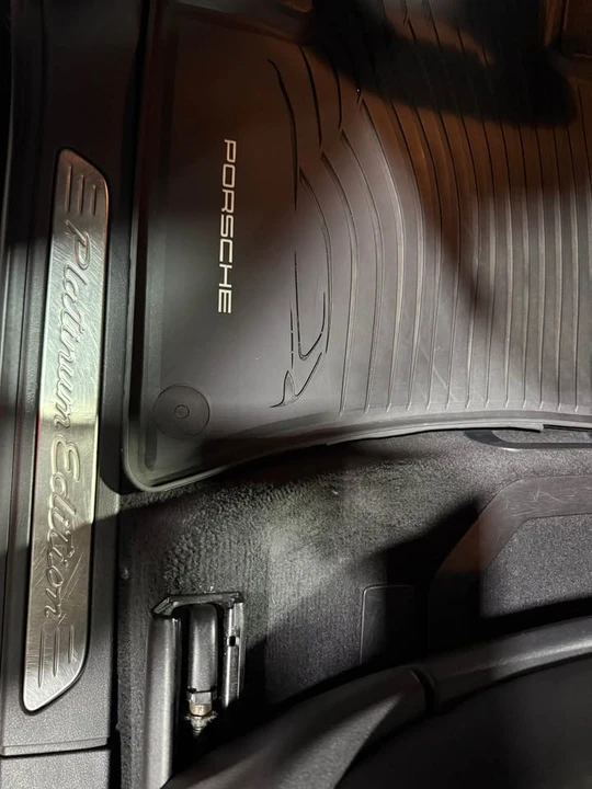 2014 Porsche 958 Cayenne - Image 5 of 19