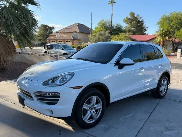 2014 Porsche 958 Cayenne - Image 2 of 10