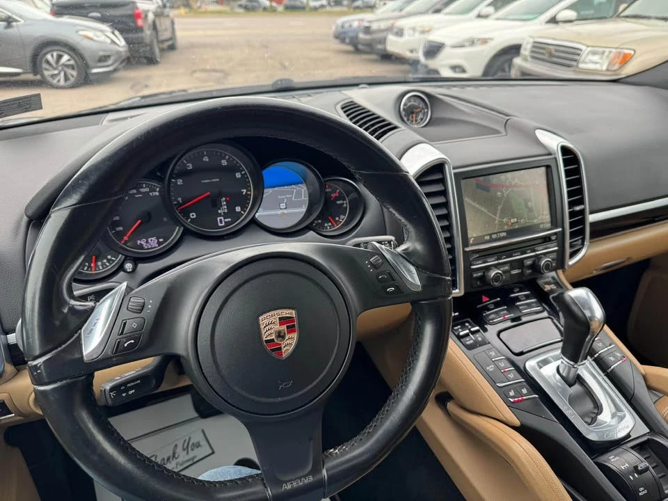 2014 Porsche 958 Cayenne - Image 16 of 20