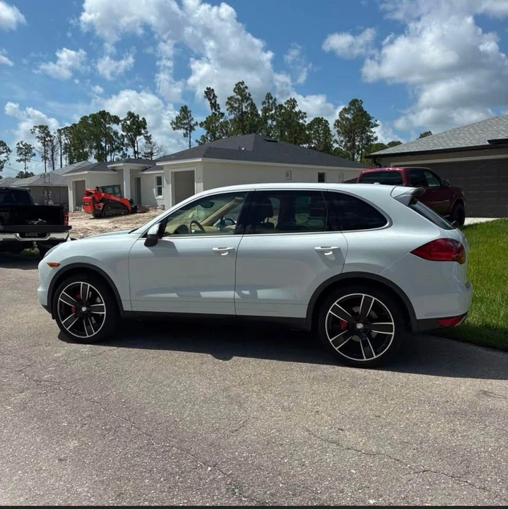 2014 Porsche 958 Cayenne - Image 6 of 20