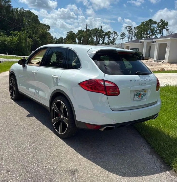 2014 Porsche 958 Cayenne - Image 7 of 20