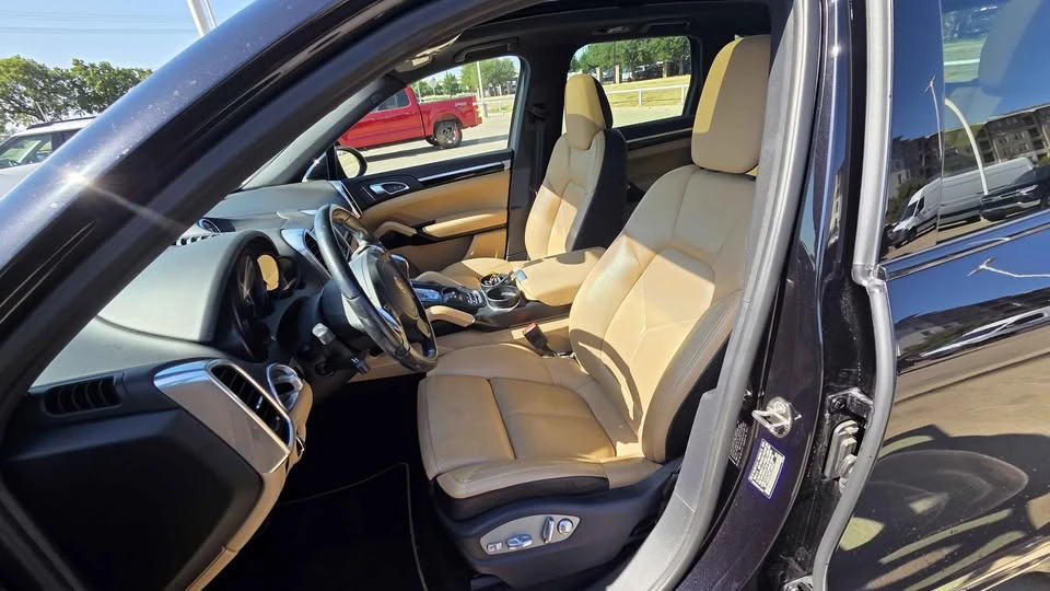 2014 Porsche 958 Cayenne - Image 15 of 17