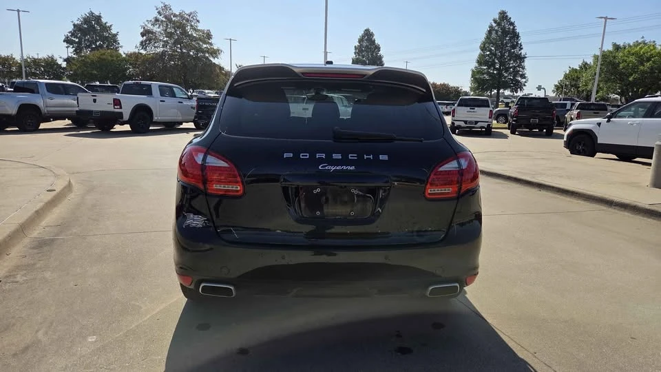 2014 Porsche 958 Cayenne - Image 6 of 17