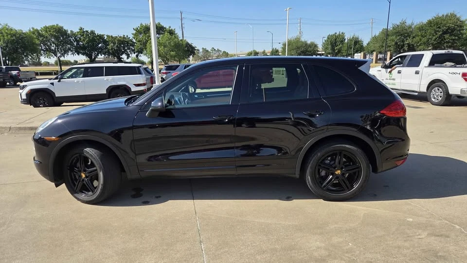 2014 Porsche 958 Cayenne - Image 8 of 17