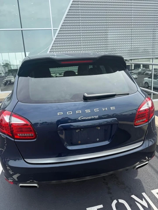 2014 Porsche 958 Cayenne - Image 4 of 10