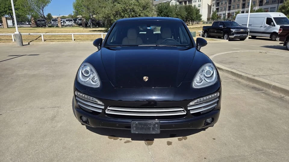 2014 Porsche 958 Cayenne - Image 2 of 17